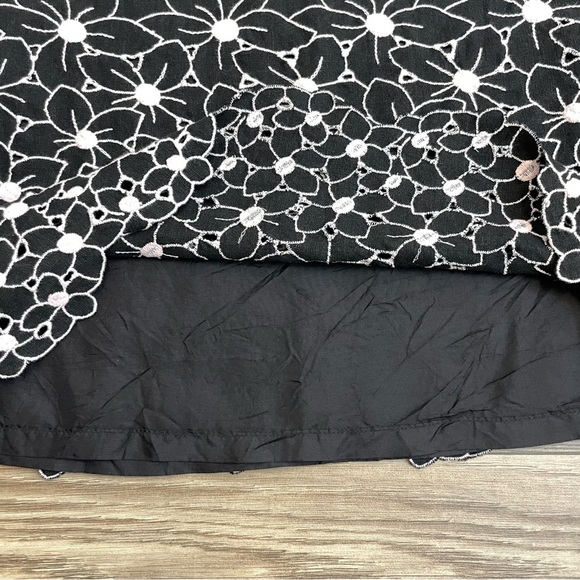 Mac & Jac Y2K Black Floral Embroidered Straight Knee Length Skirt - Picture 11 of 11